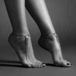 Bijoux Indiscrets Magnifique Feet Chain - Image 2