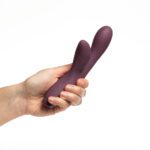 Je Joue Hera Sleek Rabbit Vibrator in Purple - Ultimate Pleasure & Elegance - Image 3